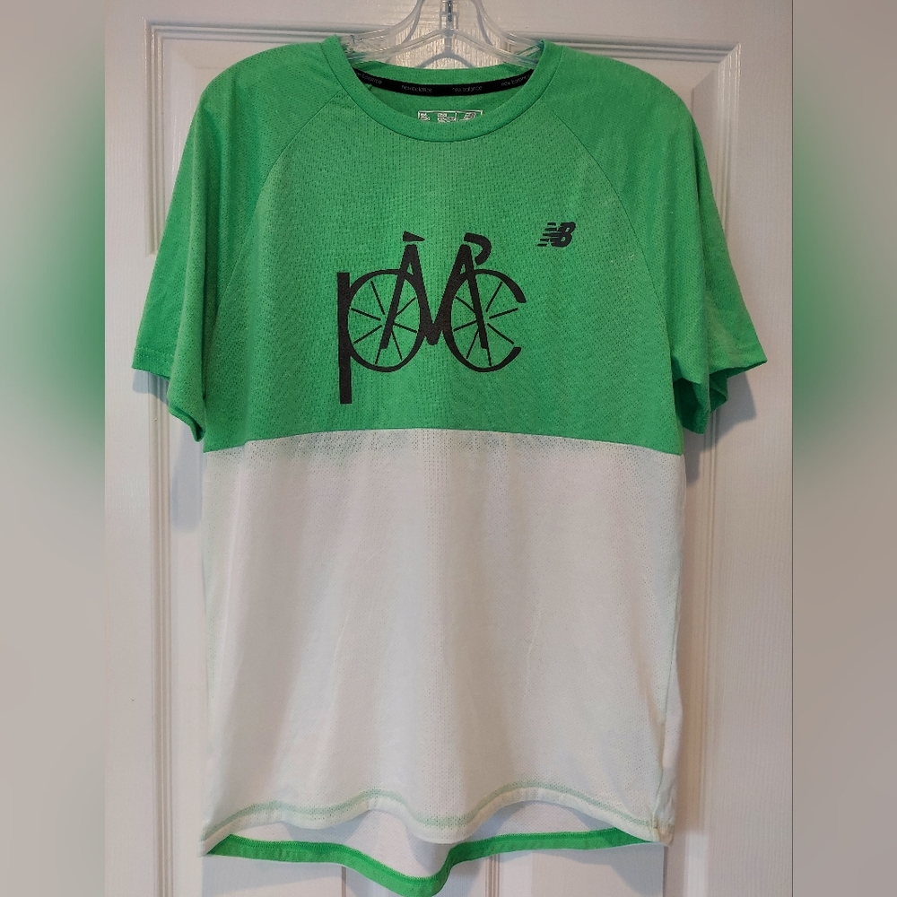 New Balance Men's short sleeve tee short white green graphic bicycle dry-fit L
